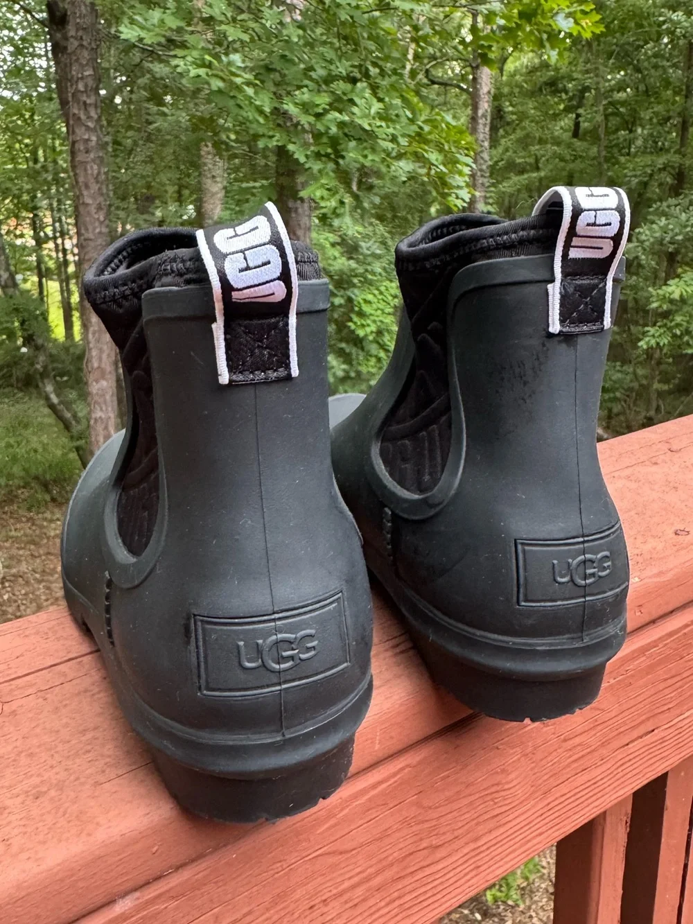 UGG Droplet Chelsea Rain Boots Women’s Black Waterproof Rubber 7